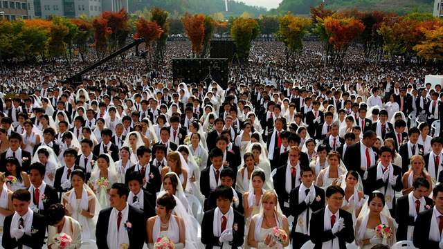 moon's mass weddings